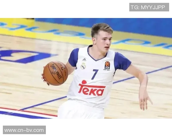 东契奇谈常规赛前训练计划强调球队需理清战术与配合问题